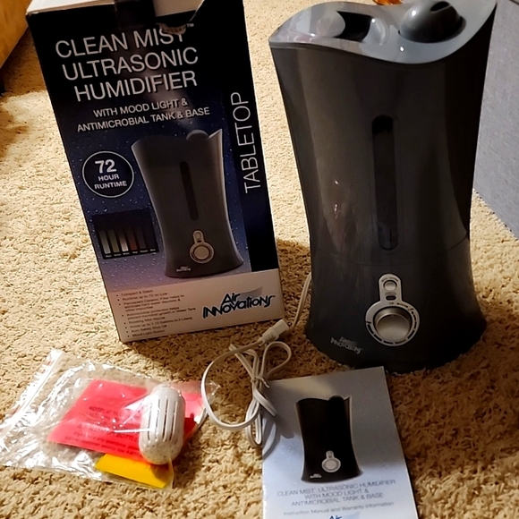 Used in excellent condition! Humidifier $15 - Picture 1 of 6